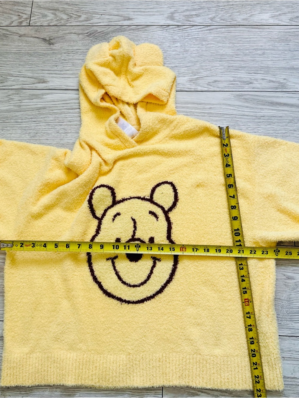 Disney Yellow Winnie the Pooh Crewneck Sweater size XL - Picture 4 of 7